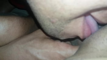 Preview 2 of Provocando O Resultado Avi - Chupando uma bucetinha bem devagarinho