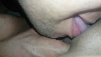 Preview 4 of Provocando O Resultado Avi - Chupando uma bucetinha bem devagarinho