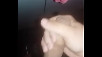 Preview 4 of Desi Web Com - Gordinho batendo uma