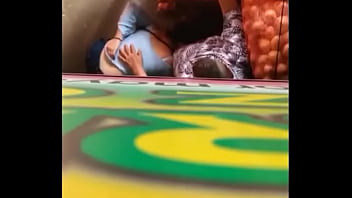 Preview 2 of Blowjob Onl - Esse homem foi flagrado sendo a. por essas mulheres no Cear&aacute_,  reparem oq elas fazem com esse pobre coitado. Isso n&atilde_o pode ficar assim!
