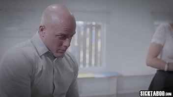 Preview 3 of Brazzers Australian - Secretary MILF banged and blowjob by a corrupt boss