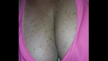 Preview 1 of Sneaker Mom - LAS TETAS DE MI BEBOTA 9