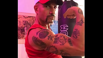 Preview 3 of 20 Inch Long Lun Xxx - BICEP FLEXING STRONG ARM WITH TATTOOS