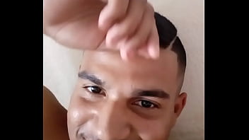 Preview 4 of Big Tits Sistr - Negao chupando teta