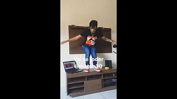 Preview 4 of Big Siez Xxx - Raffa Moreira 777 mandando um passo no mutcho louco ao som de Clairo - Pretty Girl