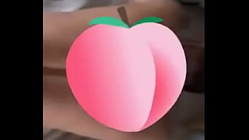 Preview 3 of Pissing Lesbian Sex - Fazendo o Passivo Rabudo