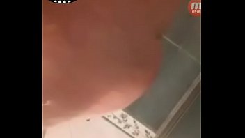 Preview 4 of Busty Stunning Wife - REVIENTO A VIEJA p.