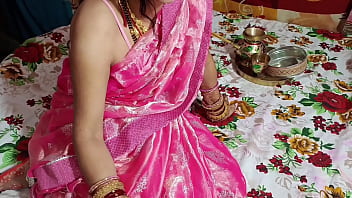 Preview 2 of Odia Desi 3gp Old Sex Video Com - Desi cauple newly married wife karwa chauth fucking clear Hindi audio