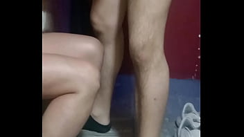 Preview 1 of X Sexsual - Esposa disfrutando con desconocidos en glory hole