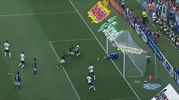 Preview 3 of Amateur Mff Threesome - Danilo Avelar Fudendo o Palmeiras