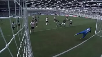 Preview 4 of Amateur Mff Threesome - Danilo Avelar Fudendo o Palmeiras