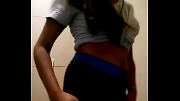 Preview 4 of Hollie Ems - chica me envia baile sexy