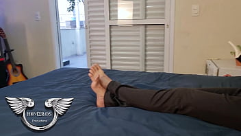 Preview 1 of Beg Huga - E-Girl amiga da minha filha foi jogar em casa ,  perdeu e pra consolar eu enfiei meu pau na sua bucetinha COMPLETO NO SHEER/RED