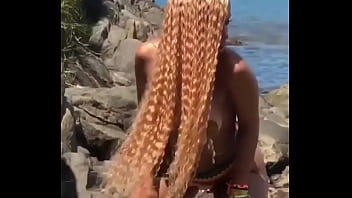 Preview 4 of Nopal Girl - Anitta em seu novo clipe