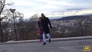 Preview 1 of Bengail Xwwww - HUNT4K. Scopo una ragazza dai capelli rossi davanti al fidanzato