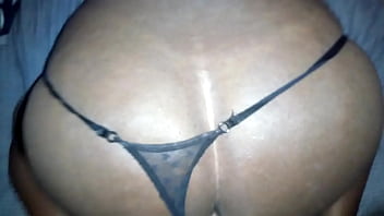 Preview 1 of Do Land Ak Bosyo - Comendo a preta