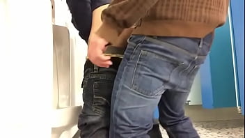 Preview 4 of Sex Publi Money Rusia - O DI&Aacute_RIO DE MAMADAS - Muleque me mamou gostoso no banheiro do cinema