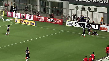 Preview 4 of Hegre Art Mike Sex - Gol do Jair contra a URT