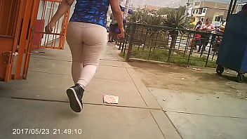 Preview 2 of Sayne Leon - trasero en la calle