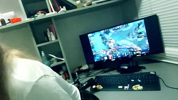 Preview 1 of Boy Naal Xxx Video - sucking dick to distract from Dota
