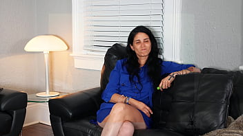 Preview 2 of Earls Top Moovi - Jazmin getting to know her Interview