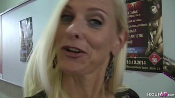 Preview 1 of Mallu Amudha - German Mom - Deutsche Amateurin Dirty-Tina beim AO Usertreffen mit Jungen