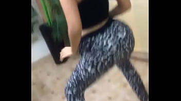 Preview 1 of Alluarjun Sex Com - facebook: Samantha fernanda    moviendo el culito