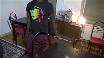 Preview 1 of 2017 Syxsy Video - Notgeile Bedienung direkt gefickt