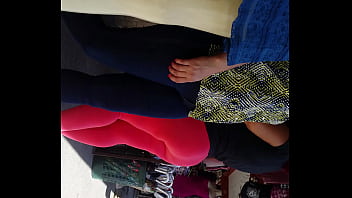 Preview 2 of Little Girl Sixxxxx - Nalgona comprando