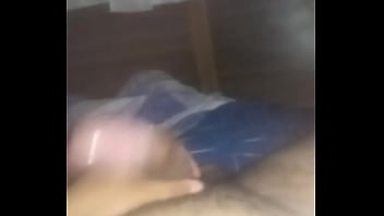 Preview 1 of Plastic Panty Cum - Alguem Pra senta pra mim