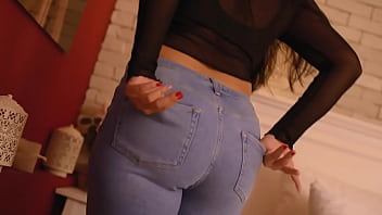 Preview 3 of Siri Swap With Brother - culona en jeans latina bigass big boobs pawg chubby
