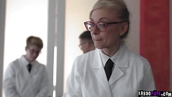 Preview 2 of Doctors Agent Washing Machine - Tommy Pistol was shocked when her new android clone dauther seduces him and started sucking his dick.