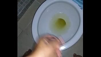 Preview 2 of Hot Prom Kalo Gada - Me masturbo