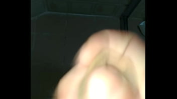 Preview 2 of Hot Between Girl In Bus - Gozando na punheta Maring&aacute_