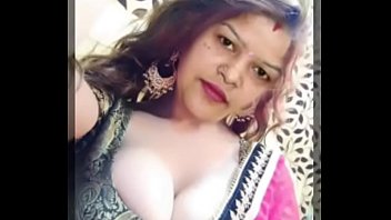 Preview 2 of Catalina Puke Summer Luv - Saree wali randi