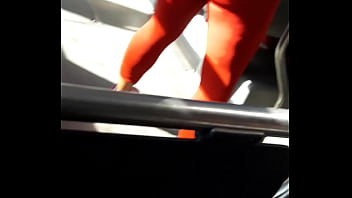 Preview 1 of Publics Pickup - Nalgona se le marca el calzon