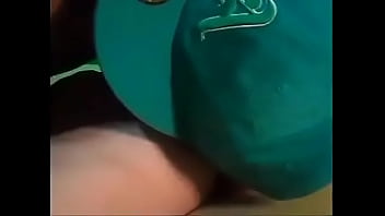 Preview 3 of Povluv - lambendo o cuzinho do novinho
