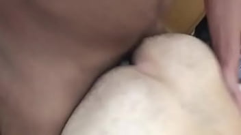 Preview 1 of Hagna Lesbian - DOTAD&Atilde_O ESFOLANDO A CUCETA DA PUTINHA AT&Eacute_ FAZER ECO