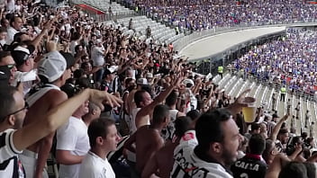 Preview 2 of Teen Worship Bbc - D&aacute_ d&oacute_ da torcida do Cruzeiro