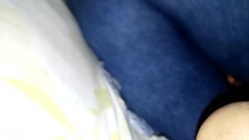 Preview 1 of Son Force Mom For Hand Job - Le pas&oacute_ el dedo por el culo a mi madre