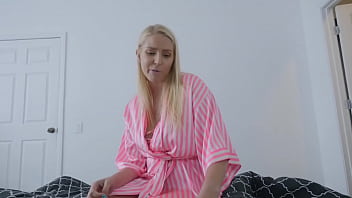 Preview 1 of Lupe Solo - Hot milf Vanessa barges inside teens room to blow and take his cock
