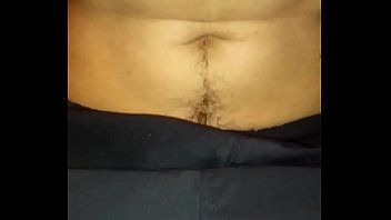 Preview 1 of Free Xxx Beastialty Porn - Joven virgen Masturbandome en el ba&ntilde_o