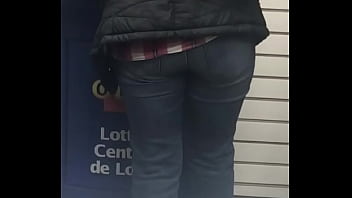 Preview 2 of Gang Bang On Class - voyeur soft milf booty in jeans