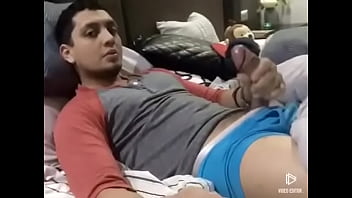 Preview 1 of Home Video 18 Vk - Solo masturbandose 20 cm