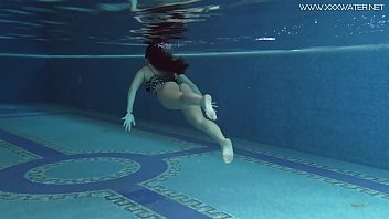 Preview 1 of Desi Maids - Diana Rius with hot tits touches her body underwater