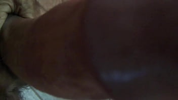 Preview 1 of Japanese Girls Remove Panties - Pija de un maduro caliente que la tiene muy duro