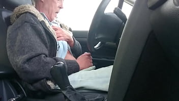 Preview 4 of As Filhos Do Meu Irmo - Norwegian in the car oct. 2017