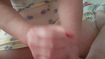 Preview 4 of Home Sela - Girlfriends loves giving me a handjob with cum shot
