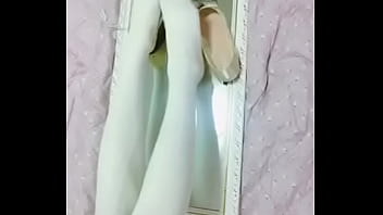 Preview 2 of Mom And Son Side Vido - 白丝伪娘平底鞋足交