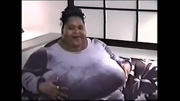 Preview 1 of Xxxvibeo Paly - Gloria&#039_s big huge black breast